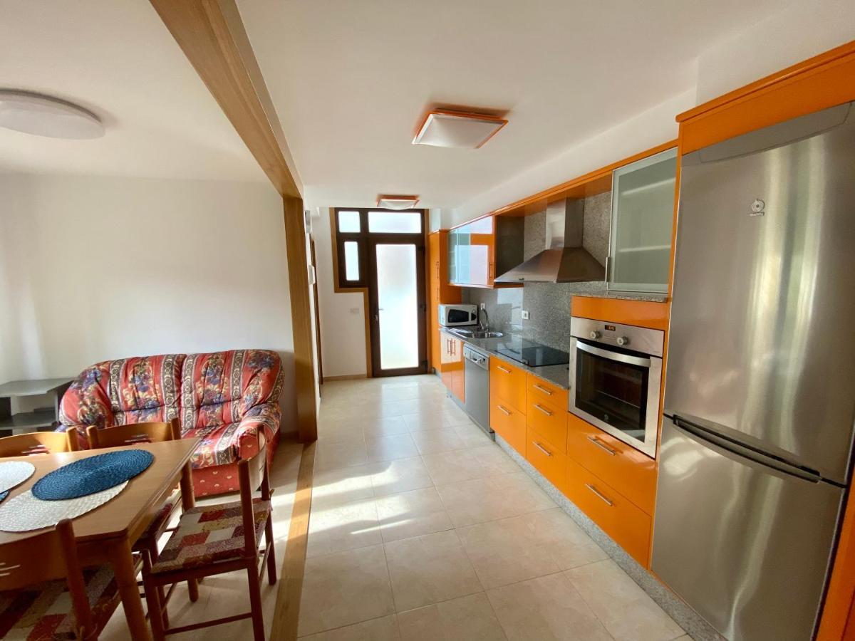 Casa Longán, completo alojamiento cerca de la playa Cangas do Morrazo Exterior foto